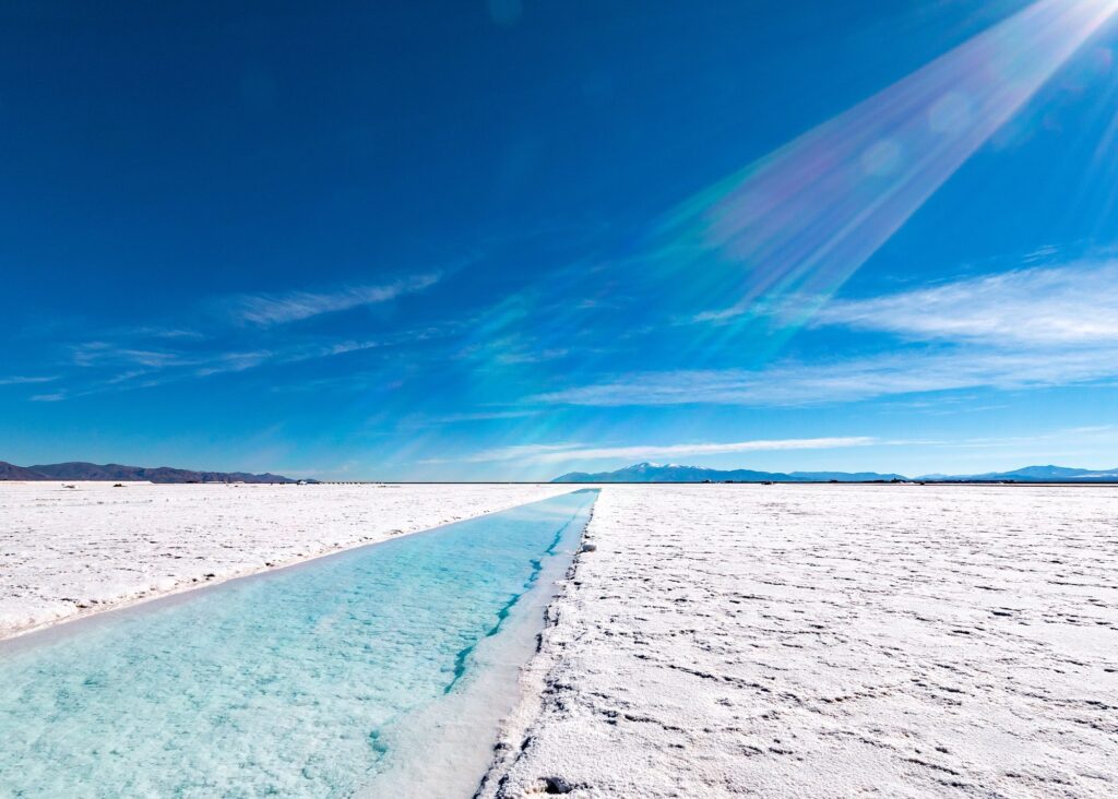 salinas e céu azul